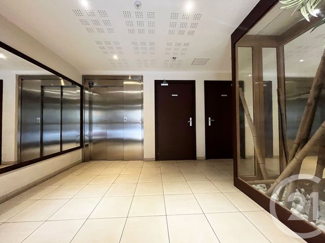 Appartement F3 à vendre - 3 pièces - 58,11 m2 - St Andre De La Roche - 06 - PROVENCE-ALPES-COTE-D-AZUR