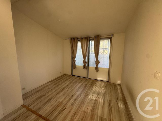 Maison &agrave; louer - 3 pi&egrave;ces - 93 m2 - La Couture Boussey - 27 - HAUTE-NORMANDIE