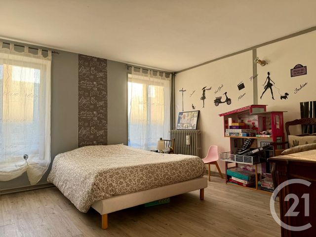 Maison &agrave; vendre - 9 pi&egrave;ces - 281 m2 - St Ouen Marchefroy - 28 - CENTRE