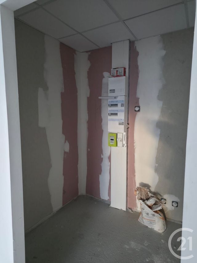 Local commercial à louer - 44.0 m2 - 27 - Eure