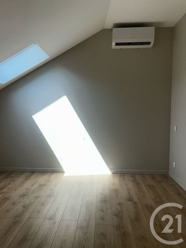 Appartement F3 &agrave; louer - 3 pi&egrave;ces - 65,25 m2 - Houdan - 78 - ILE-DE-FRANCE