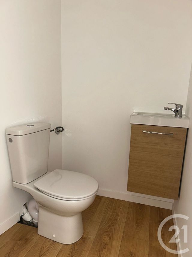 Appartement F3 &agrave; louer - 3 pi&egrave;ces - 65,25 m2 - Houdan - 78 - ILE-DE-FRANCE