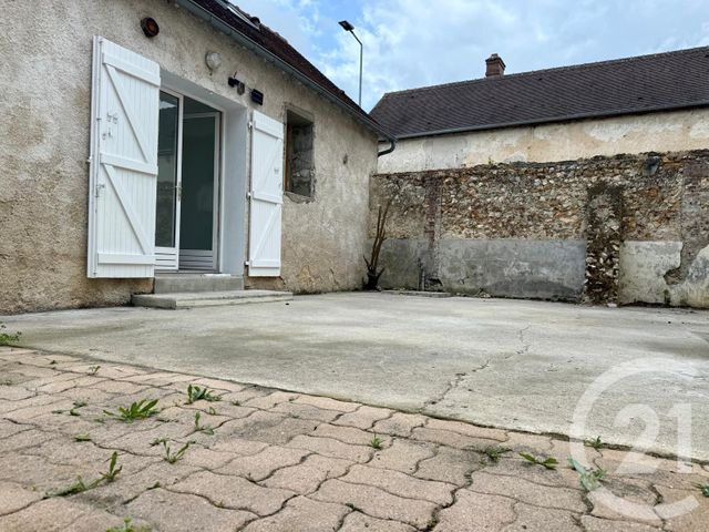 Maison à vendre - 3 pièces - 37 m2 - Vernouillet - 28 - CENTRE