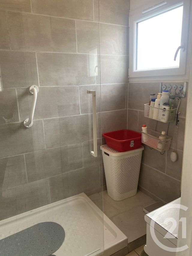 Maison à vendre - 6 pièces - 127,36 m2 - Garennes Sur Eure - 27 - HAUTE-NORMANDIE