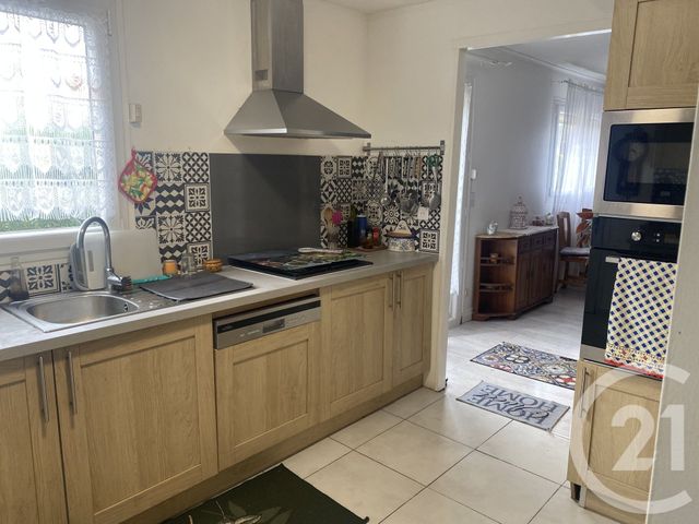 Maison à vendre - 6 pièces - 127,36 m2 - Garennes Sur Eure - 27 - HAUTE-NORMANDIE