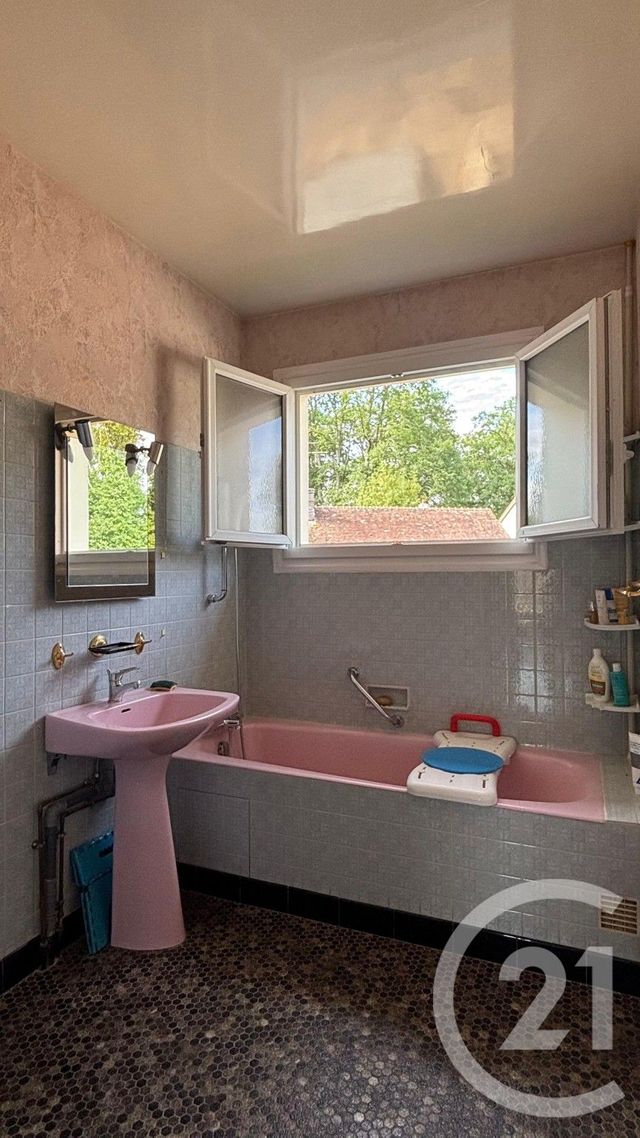 Maison à vendre - 6 pièces - 131 m2 - Sorel Moussel - 28 - CENTRE