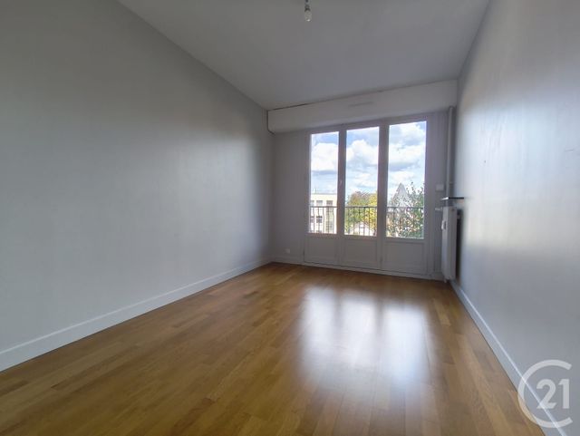 Appartement F4 à louer - 4 pièces - 78,03 m2 - Dreux - 28 - CENTRE