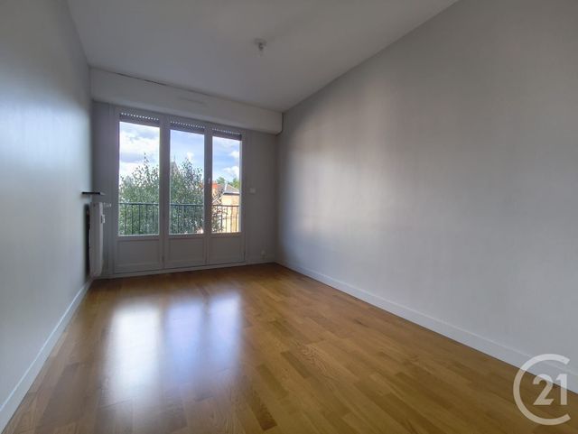 Appartement F4 à louer - 4 pièces - 78,03 m2 - Dreux - 28 - CENTRE