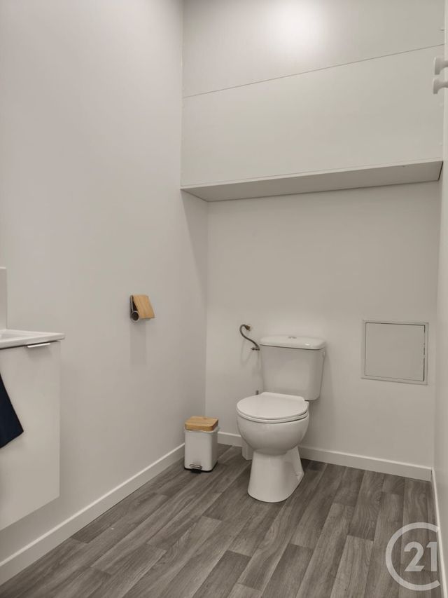 Local commercial à louer - 120.0 m2 - 27 - Eure