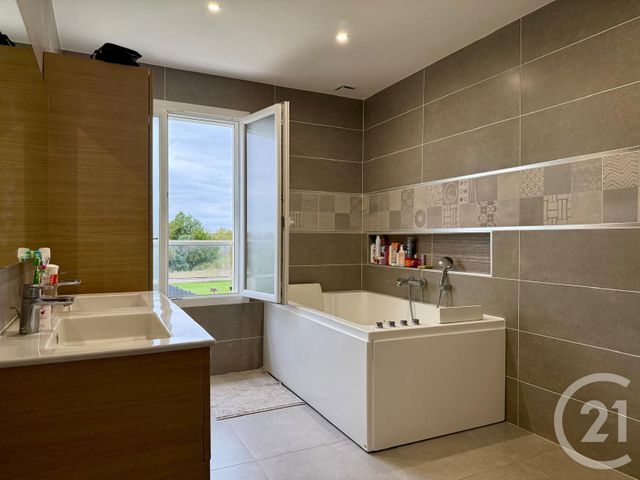 Maison à vendre - 7 pièces - 171 m2 - Dreux - 28 - CENTRE