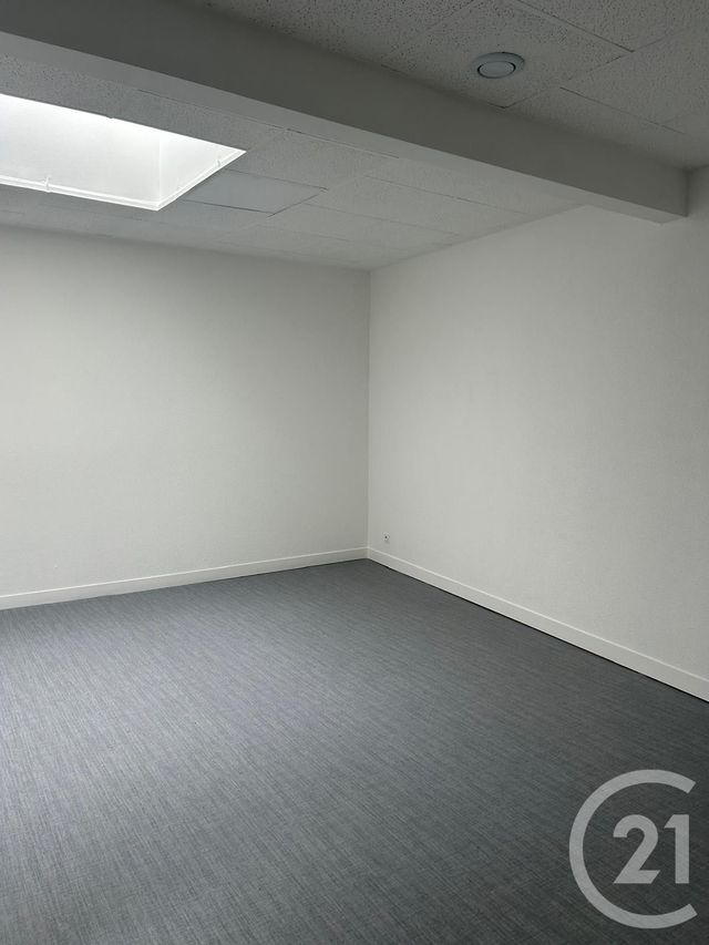 Bureaux à louer - 120.0 m2 - 28 - Eure-et-Loir