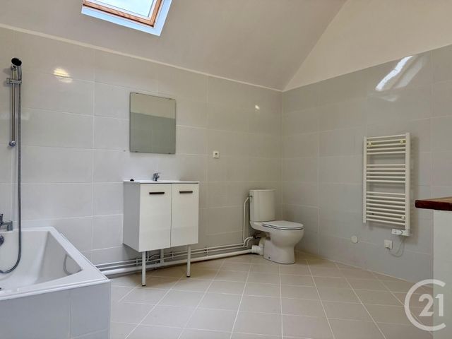 Maison à vendre - 8 pièces - 203 m2 - Vernouillet - 28 - CENTRE