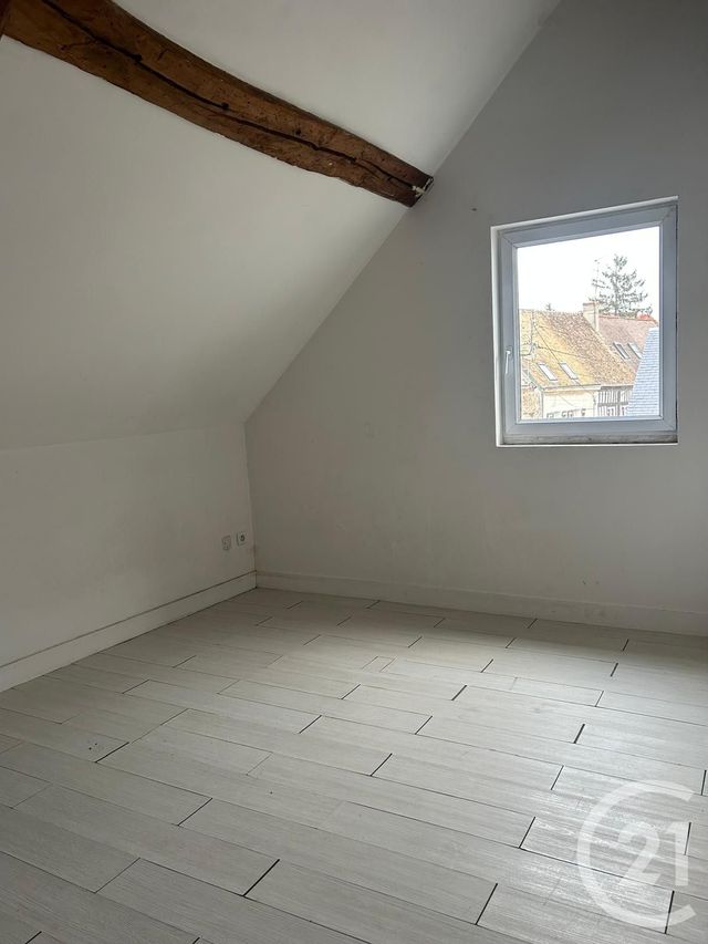 Appartement F6 à louer - 6 pièces - 123,96 m2 - Ivry La Bataille - 27 - HAUTE-NORMANDIE