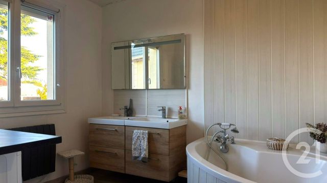 Maison à vendre - 6 pièces - 201,03 m2 - Breval - 78 - ILE-DE-FRANCE