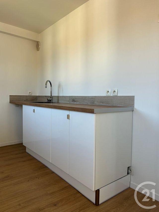 Appartement F3 &agrave; louer - 3 pi&egrave;ces - 51,68 m2 - Anet - 28 - CENTRE