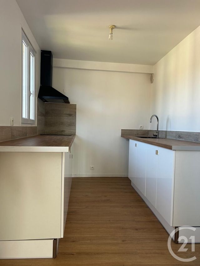 Appartement F3 &agrave; louer - 3 pi&egrave;ces - 51,68 m2 - Anet - 28 - CENTRE