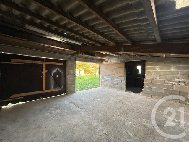 Parking &agrave; louer - 45 m2 - Saussay - 28 - CENTRE