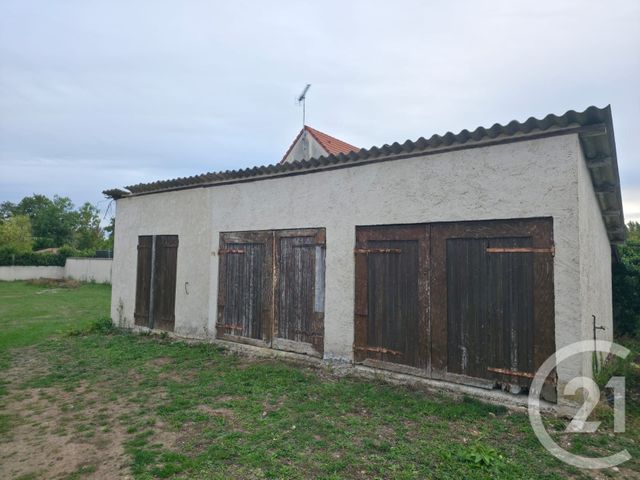 Parking &agrave; louer - 45 m2 - Saussay - 28 - CENTRE