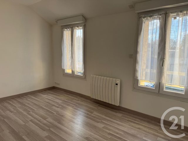 Appartement T2 &agrave; louer - 2 pi&egrave;ces - 37,45 m2 - St Remy Sur Avre - 28 - CENTRE