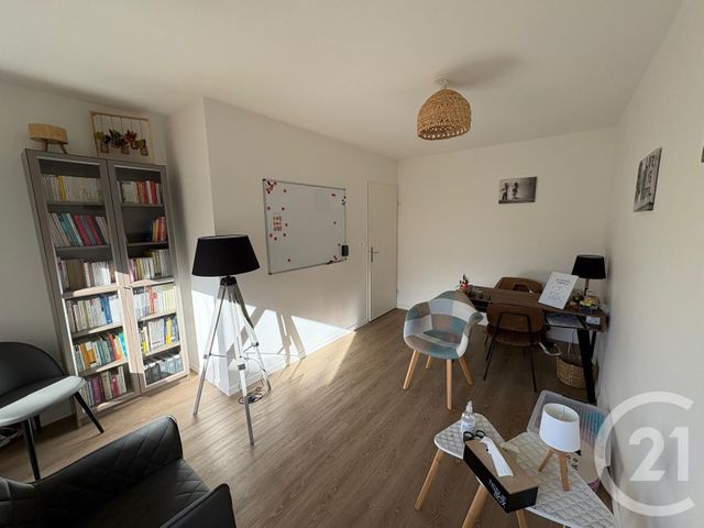 Appartement T2 &agrave; vendre - 2 pi&egrave;ces - 42 m2 - Dreux - 28 - CENTRE