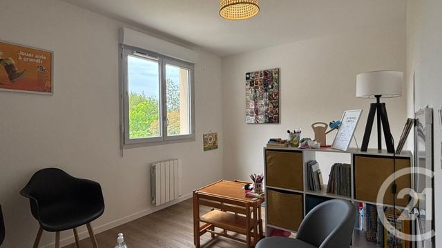 Appartement T2 &agrave; vendre - 2 pi&egrave;ces - 42 m2 - Dreux - 28 - CENTRE