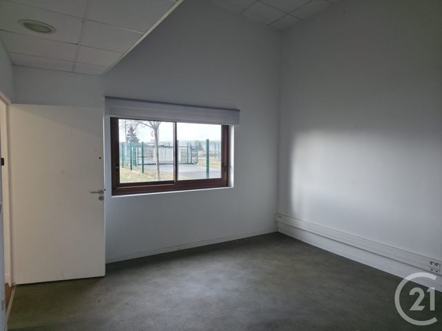 Local commercial à louer - 175.0 m2 - 28 - Eure-et-Loir