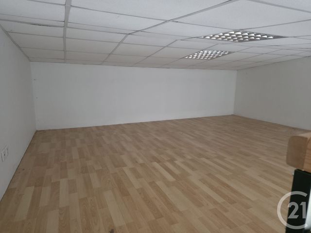 Local commercial à louer - 175.0 m2 - 28 - Eure-et-Loir