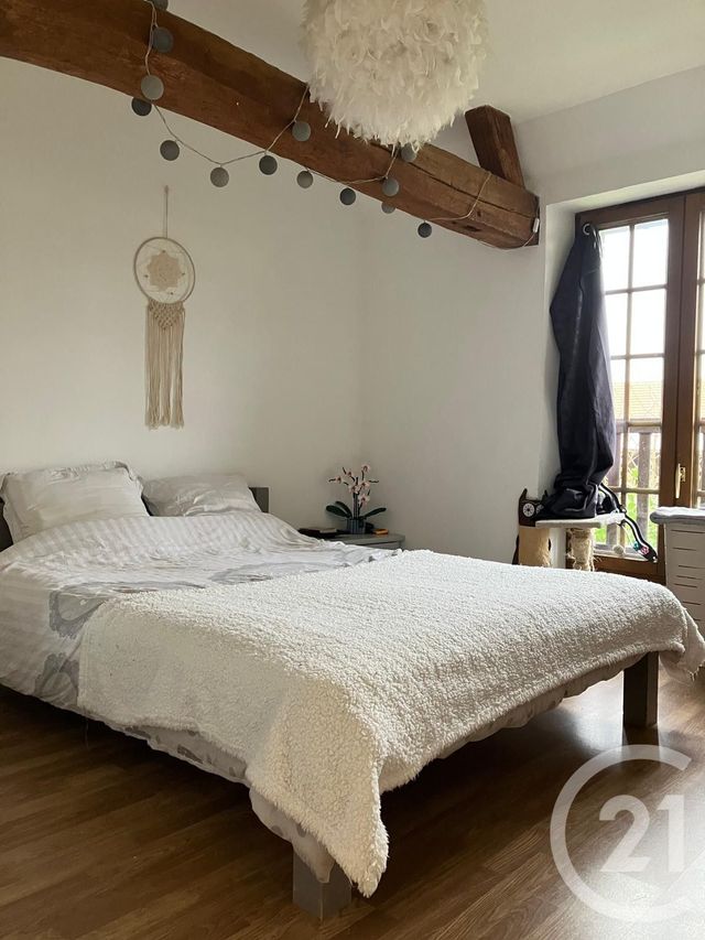 Maison &agrave; louer - 4 pi&egrave;ces - 80,10 m2 - Saussay - 28 - CENTRE