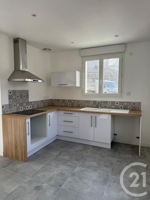 Maison &agrave; louer - 4 pi&egrave;ces - 82,57 m2 - Gilles - 28 - CENTRE