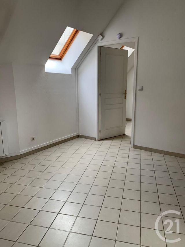 Appartement F2 &agrave; louer - 2 pi&egrave;ces - 28,69 m2 - Anet - 28 - CENTRE