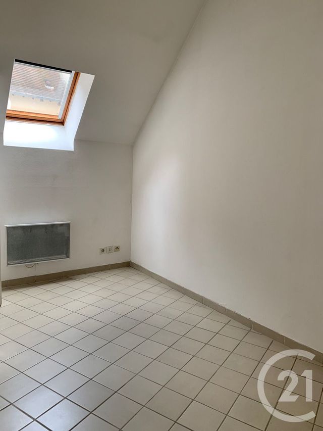 Appartement F2 &agrave; louer - 2 pi&egrave;ces - 28,69 m2 - Anet - 28 - CENTRE