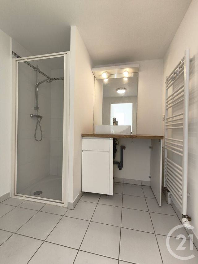 Appartement F3 bis &agrave; louer - 3 pi&egrave;ces - 58,03 m2 - Dreux - 28 - CENTRE