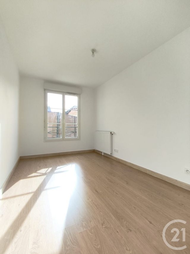 Appartement F3 bis &agrave; louer - 3 pi&egrave;ces - 58,03 m2 - Dreux - 28 - CENTRE