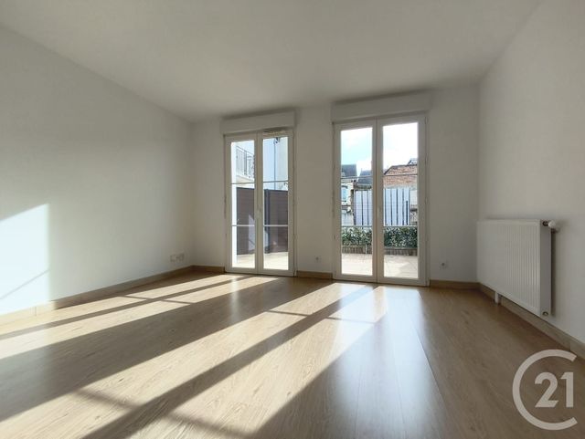 Appartement F3 bis &agrave; louer - 3 pi&egrave;ces - 58,03 m2 - Dreux - 28 - CENTRE
