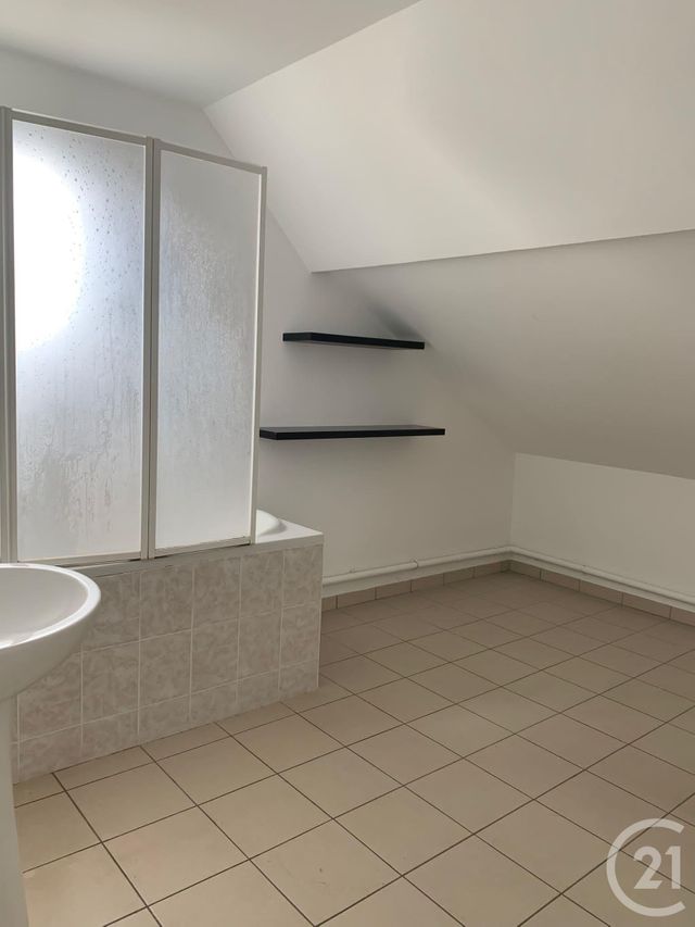 Maison &agrave; louer - 3 pi&egrave;ces - 73,58 m2 - La Couture Boussey - 27 - HAUTE-NORMANDIE