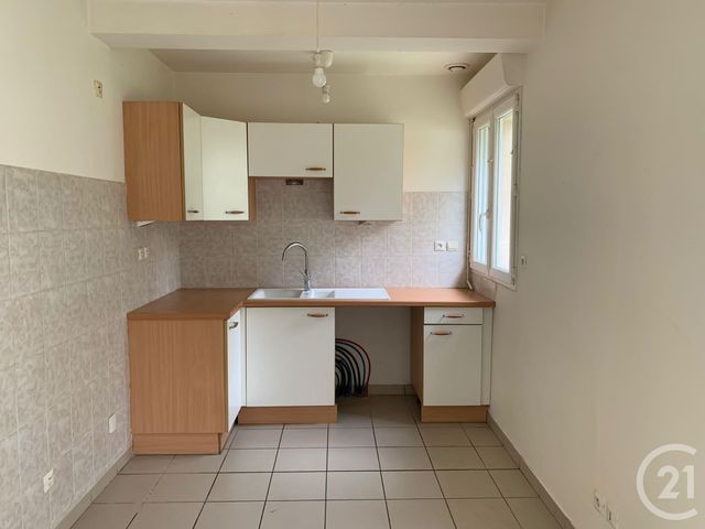 Maison &agrave; louer - 3 pi&egrave;ces - 73,58 m2 - La Couture Boussey - 27 - HAUTE-NORMANDIE