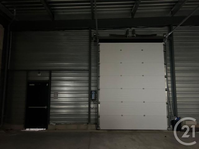 Maison &agrave; louer - 1 pi&egrave;ce - 520 m2 - Houdan - 78 - ILE-DE-FRANCE