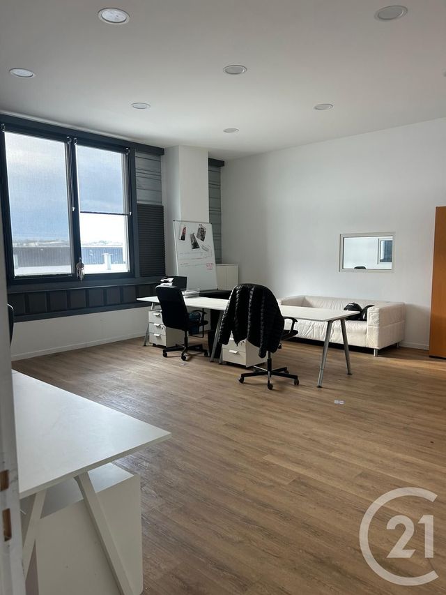 Maison &agrave; louer - 1 pi&egrave;ce - 600 m2 - Houdan - 78 - ILE-DE-FRANCE