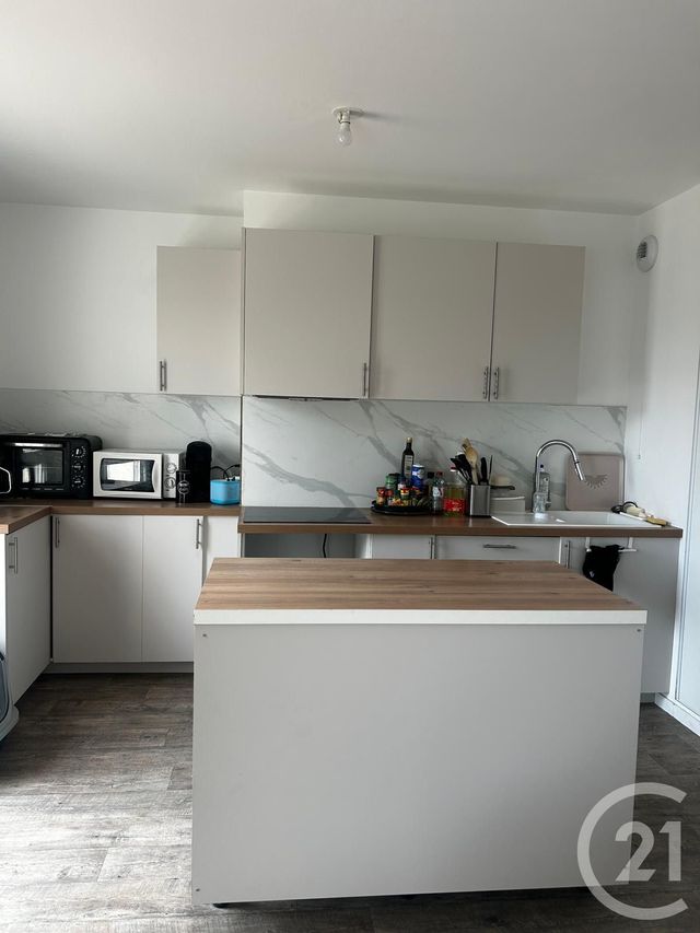 Appartement F3 &agrave; louer - 3 pi&egrave;ces - 58,13 m2 - Dreux - 28 - CENTRE