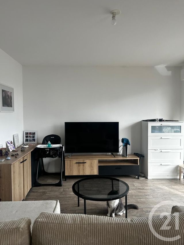 Appartement F3 &agrave; louer - 3 pi&egrave;ces - 58,13 m2 - Dreux - 28 - CENTRE