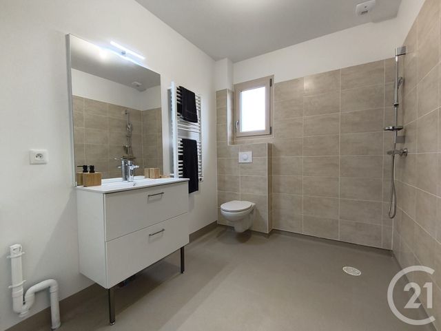 Maison &agrave; louer - 3 pi&egrave;ces - 68,76 m2 - Dreux - 28 - CENTRE