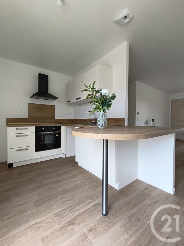 Maison &agrave; louer - 3 pi&egrave;ces - 68,76 m2 - Dreux - 28 - CENTRE