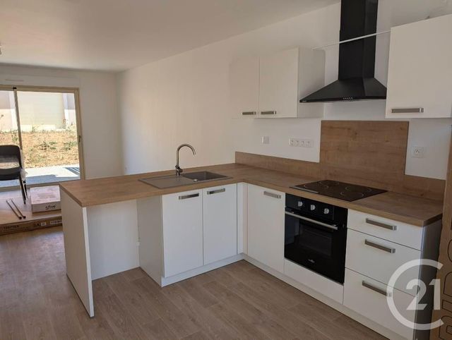 Maison &agrave; louer - 3 pi&egrave;ces - 68,76 m2 - Dreux - 28 - CENTRE