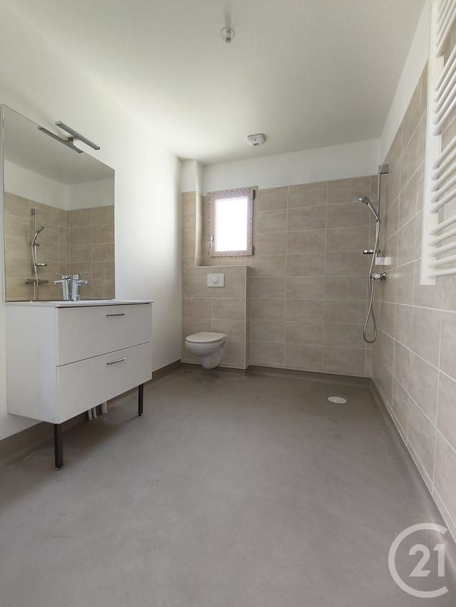 Maison &agrave; louer - 3 pi&egrave;ces - 68,76 m2 - Dreux - 28 - CENTRE