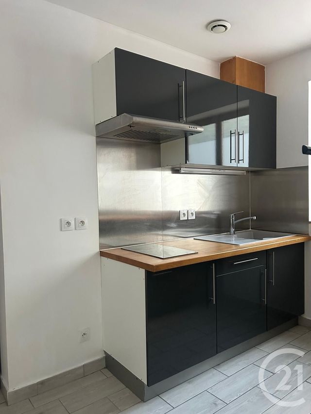 Appartement F2 &agrave; louer - 2 pi&egrave;ces - 36,45 m2 - Dreux - 28 - CENTRE