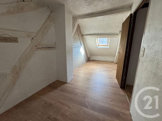 Appartement Triplex &agrave; louer - 4 pi&egrave;ces - 72,05 m2 - Ivry La Bataille - 27 - HAUTE-NORMANDIE