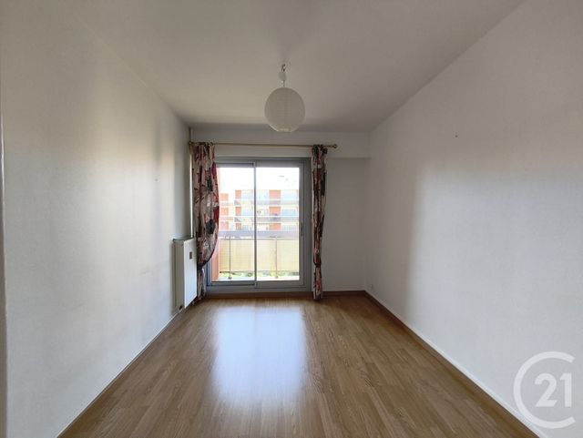 Appartement F4 &agrave; louer - 4 pi&egrave;ces - 84,74 m2 - Dreux - 28 - CENTRE
