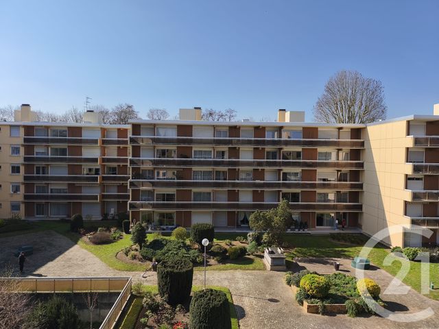 Appartement F4 &agrave; louer - 4 pi&egrave;ces - 84,74 m2 - Dreux - 28 - CENTRE