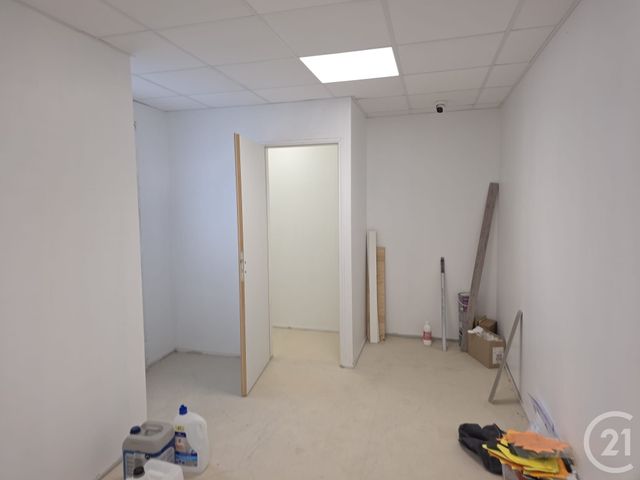 Local commercial à louer - 50.0 m2 - 27 - Eure