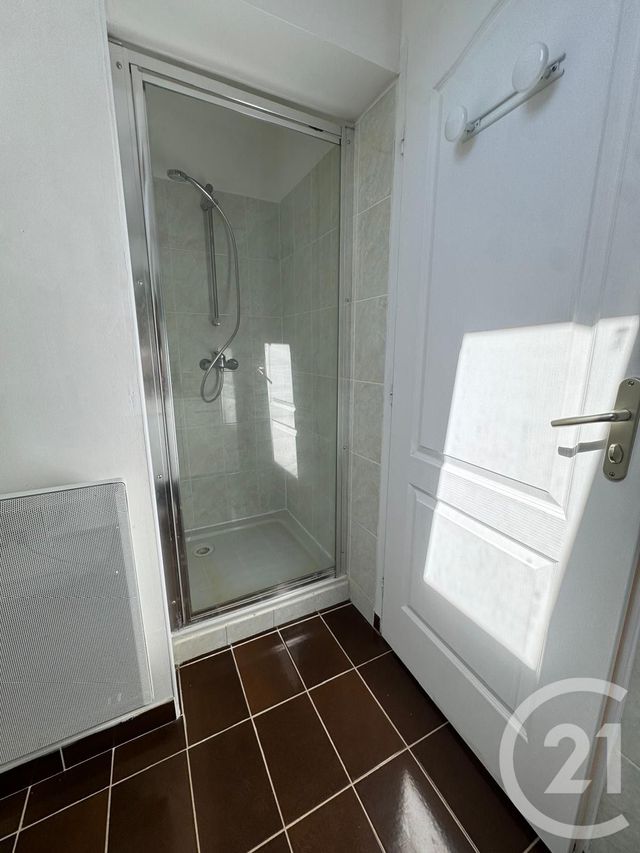 Maison &agrave; louer - 3 pi&egrave;ces - 66,56 m2 - Guainville - 28 - CENTRE